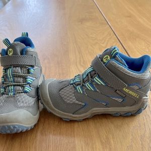 Merrell Kids Chameleon 7 Mid Waterproof Hiking Boots Size 11